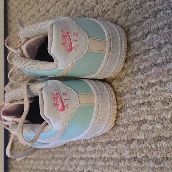 Nike Air Force 1 Low Mint and Cream Sneakers - Picture 6 of 6
